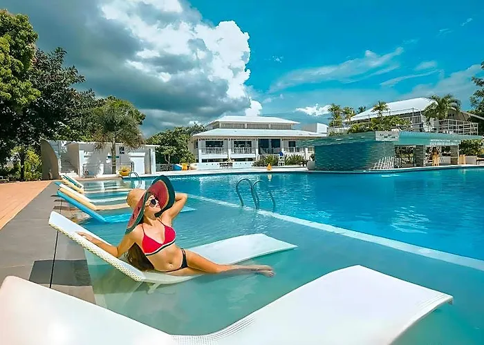 Hotel Maayo San Remigio (Cebu)
