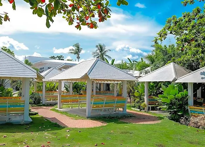 Hotel Maayo