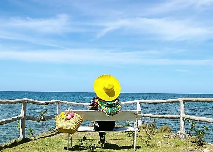 Maayo Hotel San Remigio (Cebu)