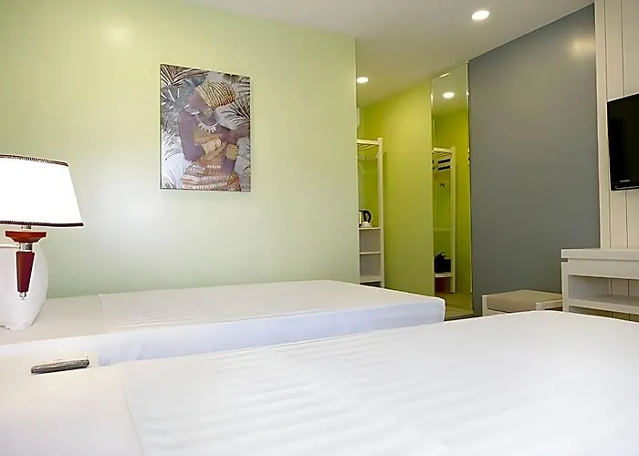 Maayo Hotel 2*