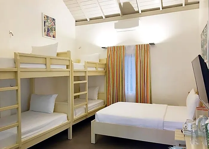 Hotel Maayo 2*